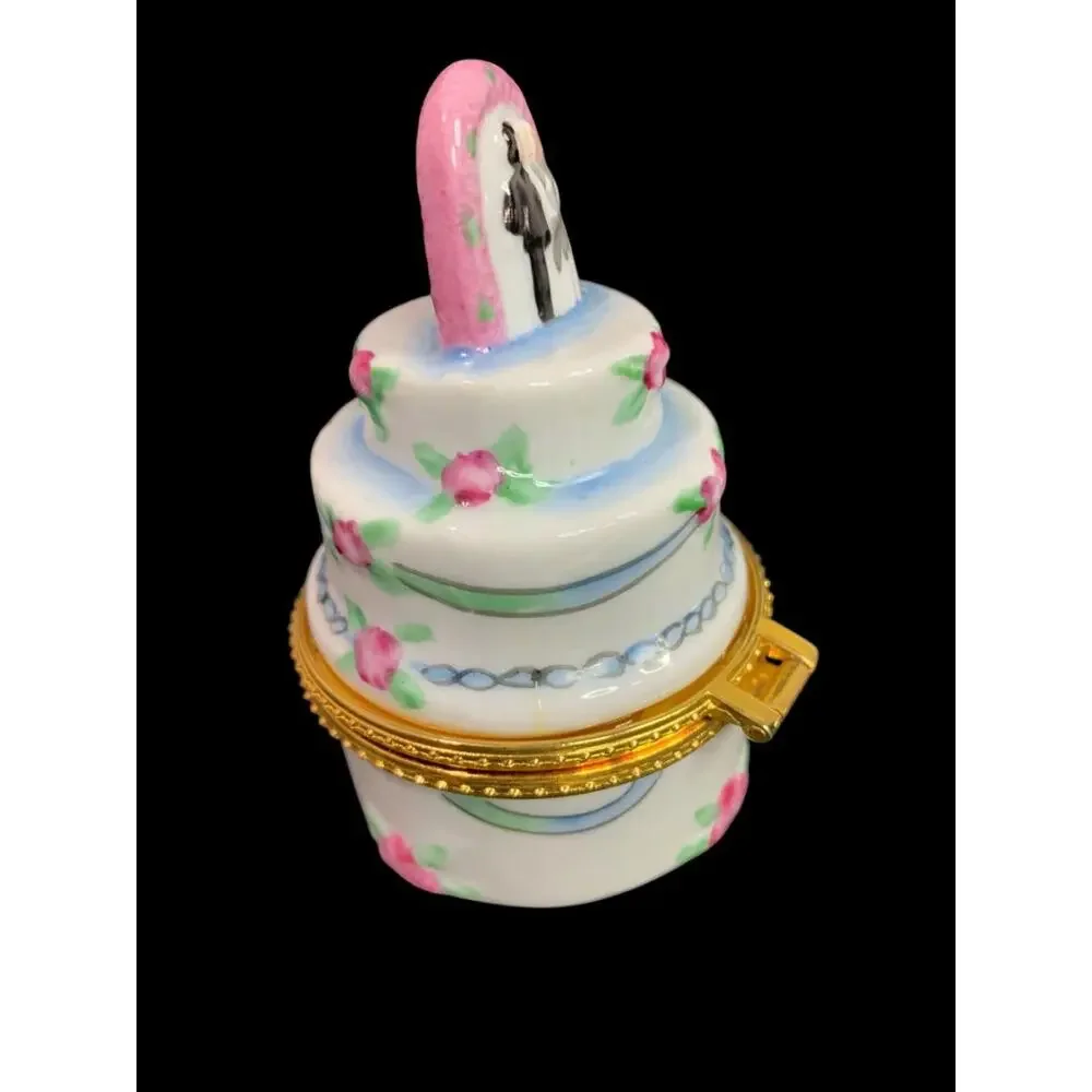 Porelain Hinged Trinket Ring Box Tiered Wedding Cake Bridal 3.2